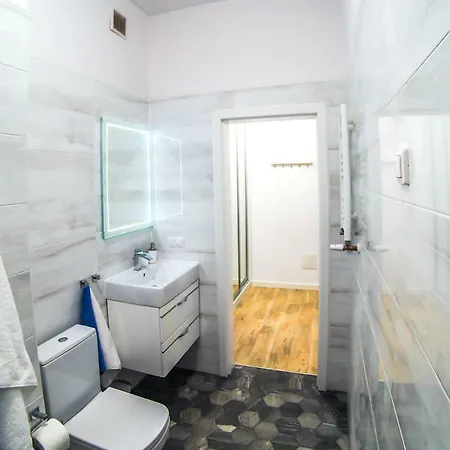 Cosmic Apartment Warsaw